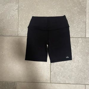 Alo Bike Shorts Size M